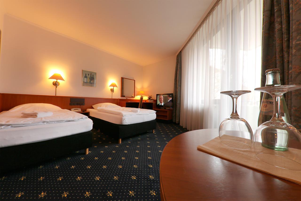 Karaman Group Hotel Bad Nenndorf Exterior foto